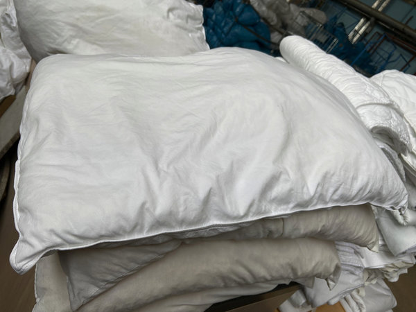 Kopfkissen verschiedene Sorten 70x50 cm waschbar Bettwäsche gebraucht