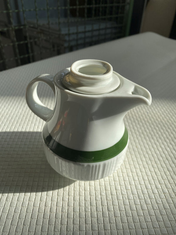 Kaffeekännchen grün weiß gebraucht Colditz Inglasur